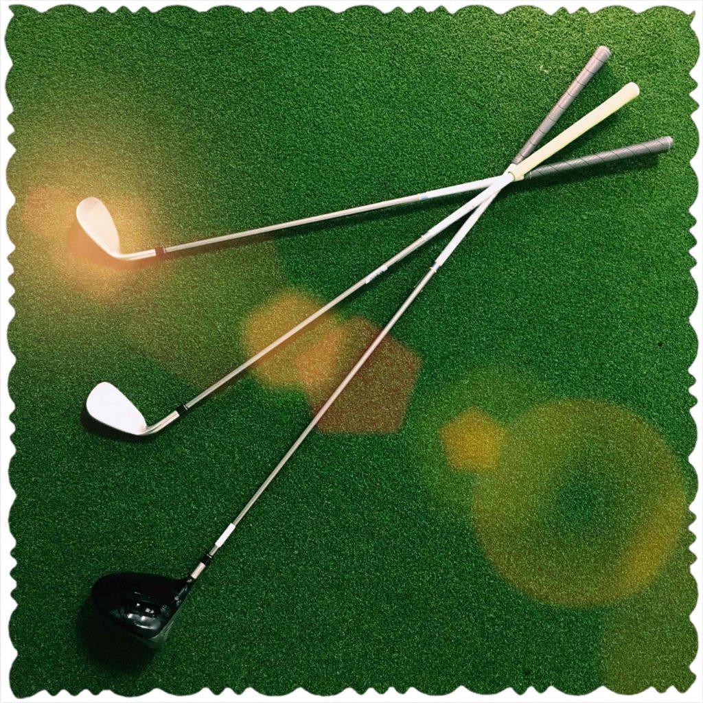 レンタルクラブ ゴルフスクール必須 大阪メトロの堺筋本町駅スグのインドアゴルフのレンタルクラブ 上質なゴルフレッスンで定評のオルフィゴルフスタジオ本町の無料レンタルゴルフクラブ